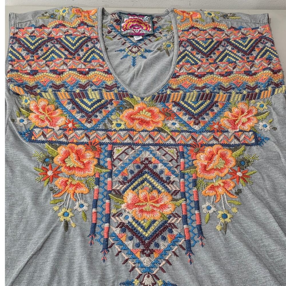 Johnny Was grey embroidered sleeveless shirt tank top - XS - Picture 2 of 4